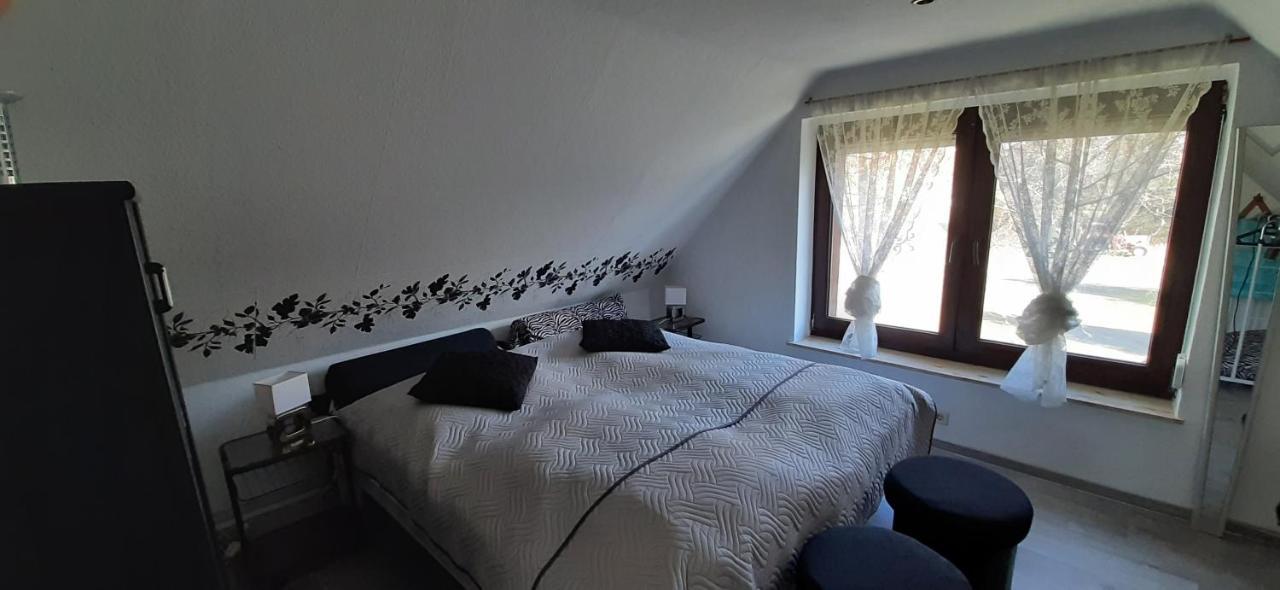 Ferienwohnung Rosi Stoppa Burg  Exterior foto